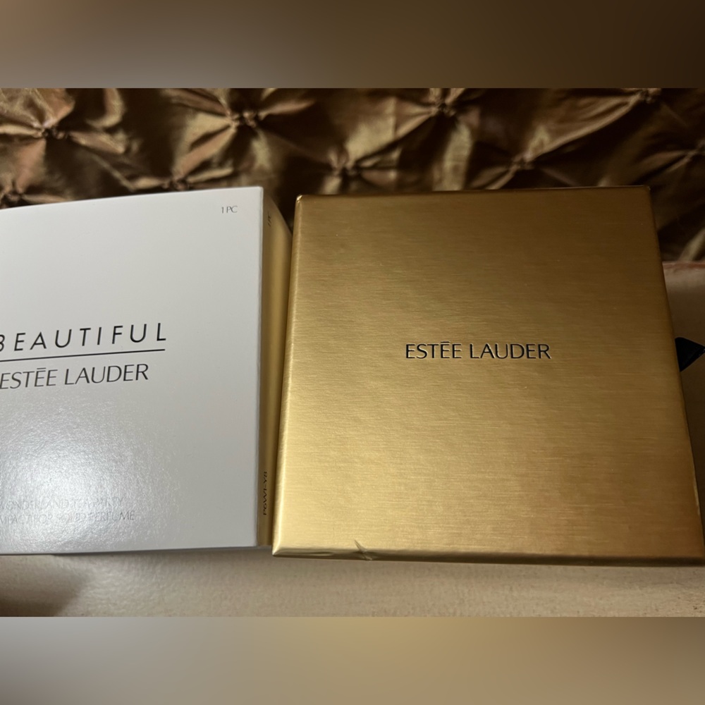Estée Lauder BEAUTIFUL NWT Wonderland Tea Party Perfume Compact Solid Perfume 💕 - Picture 6 of 10